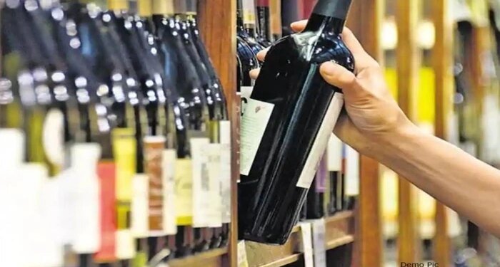 शराब दुकानों की नीलामी से 11 हजार 827 करोड़ रुपये आबकारी राजस्व मिलेगा, पिछले वर्ष के मूल्य से 30 प्रतिशत अधिक