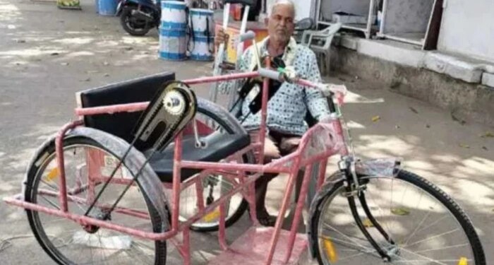 गुना में दिव्यांगों को बांटी गई ‘कबाड़’ ट्राइसिकल, सिंधिया की फटकार के बाद जागा प्रशासन, दिव्यांग को घर जाकर दी नई ट्राइसिकल