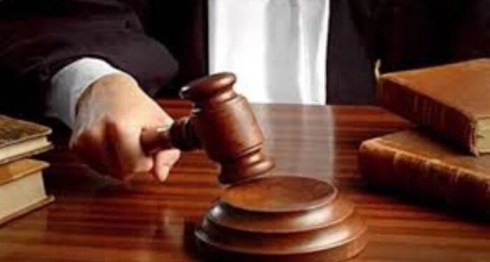 मतांतरण के बाद नहीं मिल सकता आदिवासी होने का लाभ, MP हाई कोर्ट भी दे चुका है निर्णय