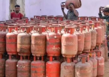 रसोई गैस की किल्लत की खबरों से डरे लोग, सामान्य दिनों की तुलना में दोगुनी हुई बुकिंग