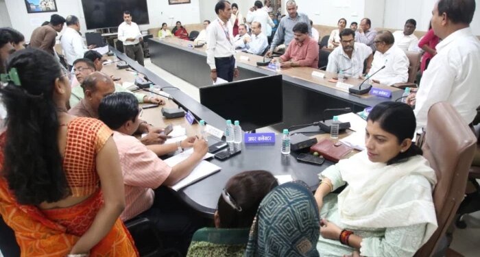 भोपाल में सीएम हेल्पलाइन की ‘खानापूर्ति’ उजागर, बिना जांच किए ही बंद कर दी शिकायत, ADM-SDM ने दिए जांच के आदेश