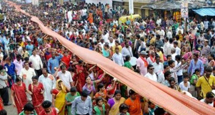 भोपाल के कोलार में खूनी चुनरी यात्रा: डांस के विवाद में गुंडे ने चलाई गोली, मची भगदड़; बाल-बाल बचे श्रद्धालु