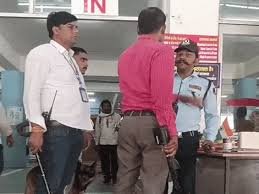 भोपाल की जेके यूनिवर्सिटी को बम से उड़ाने की धमकी:मेल करने वाले ने लिखा- जौहर की नमाज के बाद होंगे सीरियल ब्लास्ट