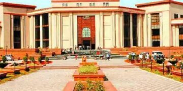 रायगढ़ में कुल्हाड़ी से हमला कर ड्राइवर की हत्या:उधार के पैसे मांगे जाने पर विवाद