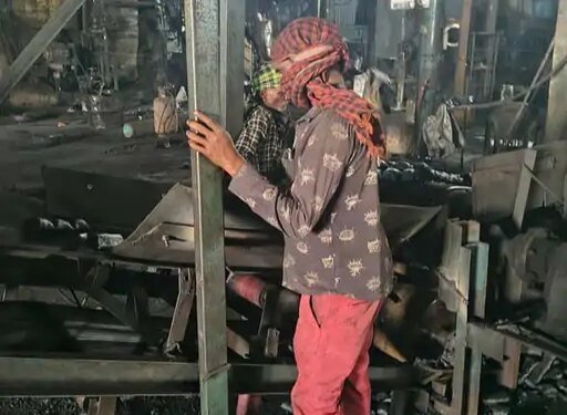 रायगढ़ में 5 उद्योगों पर 13.96 लाख का जुर्माना:सुरक्षा मानकों में बरती गई लापरवाही