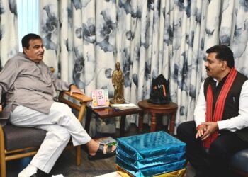 केंद्रीय परिवहन मंत्री गडकरी से मिले डिप्टी सीएम शर्मा