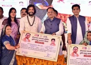 मुख्यमंत्री ने दी भूमिहीन कृषि मजदूरों को बड़ी सौगात : बस्तर के हजारों खातों में पहुँची सहायता राशि