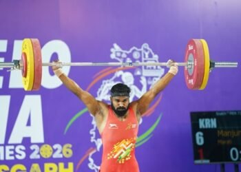 वेटलिफ्टिंग में 71 किग्रा वर्ग में सिल्वन बेह्रोथाटलो का स्वर्णिम प्रदर्शन