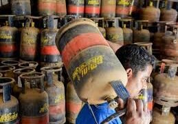 छत्तीसगढ़ के होटलों-उद्योगों में कमर्शियल LPG सप्लाई बंद