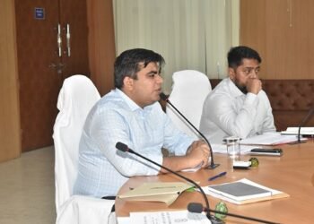 नगरीय क्षेत्रों में पेयजल आपूर्ति में नहीं होनी चाहिए लापरवाही, सभी निकाय रखें पूरी तैयारी : कलेक्टर