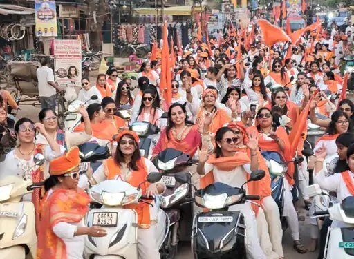 धमतरी में चेटीचंड महोत्सव…महिलाओं की भव्य बाइक रैली