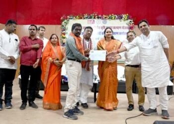 मुख्यमंत्री साय ने लगभग 5 लाख भूमिहीन कृषि मजदूर परिवारों को 500 करोड़ रुपये की दी सौगात