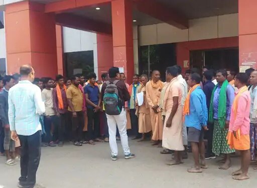 कोंडागांव में धर्मांतरण की शिकायतें,ग्रामीणों ने कलेक्टर को दिया आवेदन