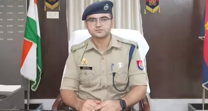 15 दिनों में 428 करोड़ की शराब जब्त; कौन हैं SP आदित्य लांघे, बिहार की शराबबंदी में निभा रहे बड़ी भूमिका