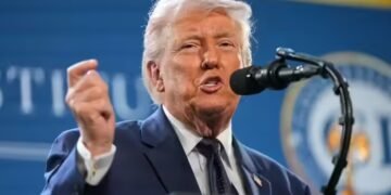 ‘अमेरिका का साथ दो नहीं तो अंजाम भुगतोगे,’ डोनाल्ड ट्रंप की NATO देशों को धमकी, होर्मुज स्ट्रेट पर आना होगा