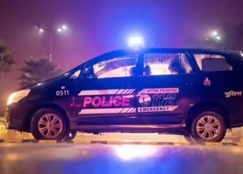 आगरा: 12 साल की छात्रा से ऑटो चालक ने की छेड़खानी, चलती गाड़ी से कूदकर लड़की ने बचाई आबरू