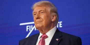 ‘स्ट्रेट ऑफ ट्रंप’, होर्मुज जलडमरूमध्य का नाम बदल सकते हैं अमेरिकी राष्‍ट्रपति? कानूनी स्थिति समझिए