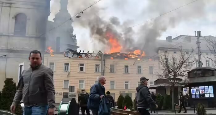 ईरान में फंसी दुनिया, रूस ने यूक्रेन पर कर दिया हाल के महीनों का सबसे बड़ा हमला, दागे 1000 से ज्यादा ड्रोन