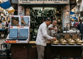 सरकार ने केरोसीन की बिक्री तो खोल दी लेकिन स्टोव कहां से लाएंगे? 400 वाला स्टोव 1700 में मिल रहा है