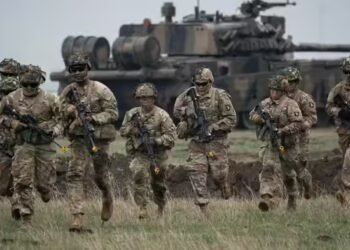 मिडिल ईस्ट में 10000 अतिरिक्त सैनिक भेजने जा रहे ट्रंप, ईरान से बातचीत क्या बहाना, बड़े हमले की तैयारी में अमेरिका?