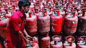 एलपीजी से शिफ्ट हों पीएनजी पर, आखिर सरकार ऐसा क्यों चाहती है छह बातों से समझिए