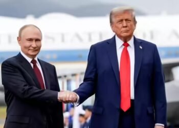 अमेरिका और इजरायल ने शुरू की जंग, फायदा उठाने लगा रूस, ईरान युद्ध से पुतिन की हो गई बल्ले-बल्ले