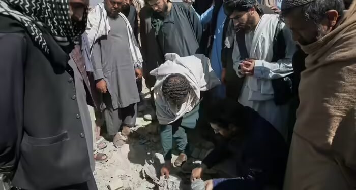 पाकिस्तान का काबुल के अस्पताल पर भीषण हवाई हमला, 400 लोगों की मौत, अफगान तालिबान भड़का