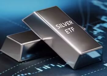 चांदी ने उम्मीदों पर फेरा पानी, 54 दिनों में आधी भी नहीं बची कीमत