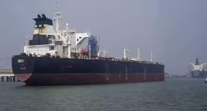 भारत में 7 साल बाद खुलेंगे ईरानी तेल के लिए रास्ते, लेकिन चुकानी होगी ज्यादा कीमत, पेमेंट की भी सख्त शर्तें