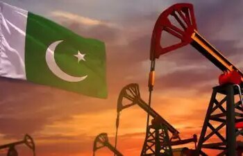 पाकिस्तान में तेल की कमी से हाहाकार, प्रीमियम पेट्रोल महंगा हुआ, शहबाज शरीफ क्या बोले?