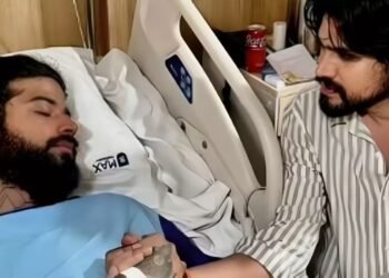 अनुराग डोभाल एक्सीडेंट के बाद अस्पताल में कर रहे जीवन के लिए संघर्ष, मैनेजर ने हेटर्स को दिया करारा जवाब