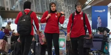 रेसलर को तो दे दी मौत महिला फुटबॉलरों का क्या होगा? एशियन चैंपियनशिप में नहीं गाया था ईरान का राष्ट्रगान, कल ही लौटीं स्वदेश