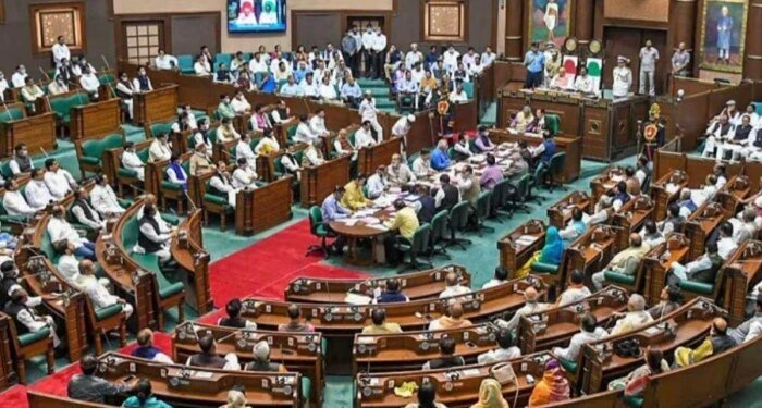 महिला आरक्षण विधेयक गिरने पर कांग्रेस के खिलाफ अभियान छेड़ेगी भाजपा, MP विधानसभा का बुलाया जाएगा विशेष सत्र