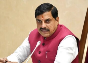 ‘राष्ट्रीय गीत का अपमान क्यों?’ इंदौर नगर निगम में वंदे मातरम पर रार, मुख्यमंत्री ने राहुल गांधी और जीतू पटवारी से मांगा जवाब