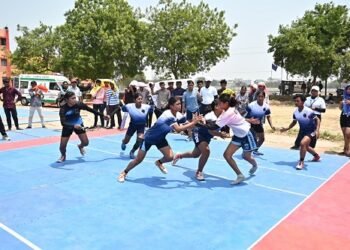 युवा फेस्ट में ज्ञान, नवाचार और अवसरों का संगम, स्टॉलों पर उमड़ा युवाओं का उत्साह