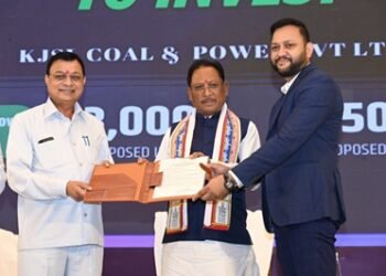 उद्योग और श्रम विभाग के आपसी समन्वय से संवर रहा है छत्तीसगढ़