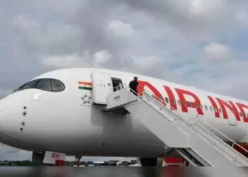 भोपाल में एयर इंडिया विमान की इमरजेंसी लैंडिंग; हाइड्रोलिक प्रेशर फेल होने से मुंबई उड़ान रद