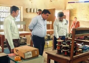 कलेक्टर कुणाल ने शासकीय पॉलिटेक्निक कॉलेज कोरबा का किया निरीक्षण, अव्यवस्थाओं पर नाराज़गी, त्वरित सुधार के निर्देश