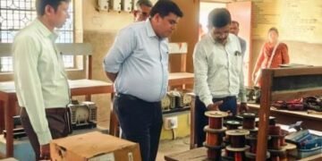 कलेक्टर कुणाल ने शासकीय पॉलिटेक्निक कॉलेज कोरबा का किया निरीक्षण, अव्यवस्थाओं पर नाराज़गी, त्वरित सुधार के निर्देश