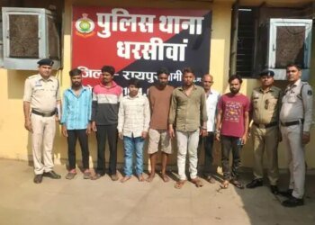 5 जिलों से नशीली सामग्री और हथियार बरामद:ऑपरेशन ‘निश्चय’ के तहत 95 टीमों ने अपराधियों के ठिकानों पर दी दबिश