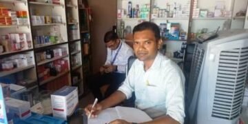 ‘सही दवा – शुद्ध आहार‘ अभियान के तहत सूरजपुर जिले में औषधि प्रतिष्ठानों का सघन निरीक्षण