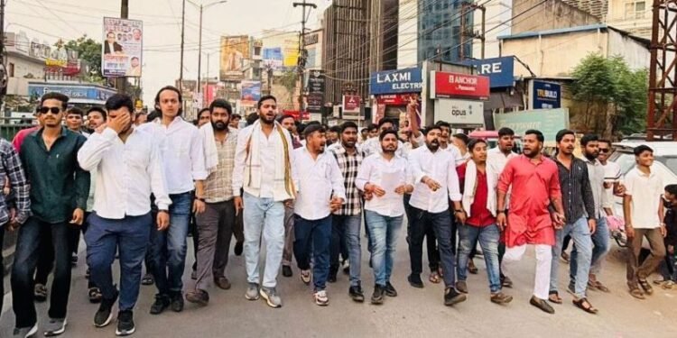 छात्र संघ चुनाव को लेकर NSUI का प्रदर्शन, सरकार पर दमन का आरोप