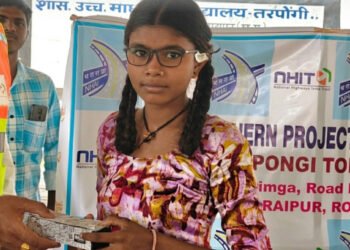 सड़क सुरक्षा के साथ शिक्षा की राह भी रोशन कर रहा एनएचएआई