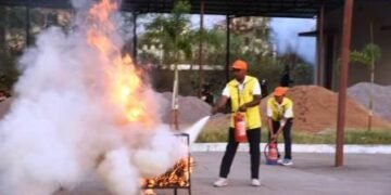 जिले में हवाई हमले की आशंका को लेकर मॉक ड्रिल, एसडीआरएफ और वालेंटियर्स ने संभाली कमान