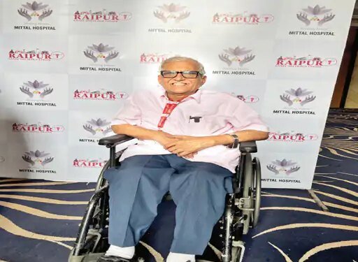 पद्मश्री डॉ. सुरेश आडवाणी को पोलियो:व्हीलचेयर पर 1 लाख+ कैंसर पीड़ितों का इलाज कर चुके