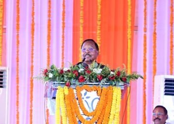 पानी जिंदगानी-धान के अलावा दलहन-तिलहन व सब्जी की करें खेती : रामविचार नेताम