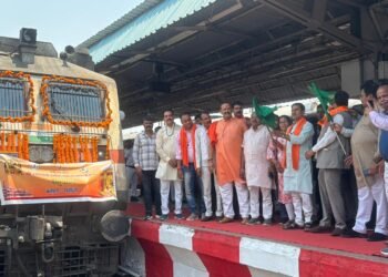 बिलासपुर से अयोध्या धाम के लिए स्पेशल ट्रेन रवाना, 850 तीर्थ यात्रियों को मिलेगा काशी-विश्वनाथ दर्शन का अवसर