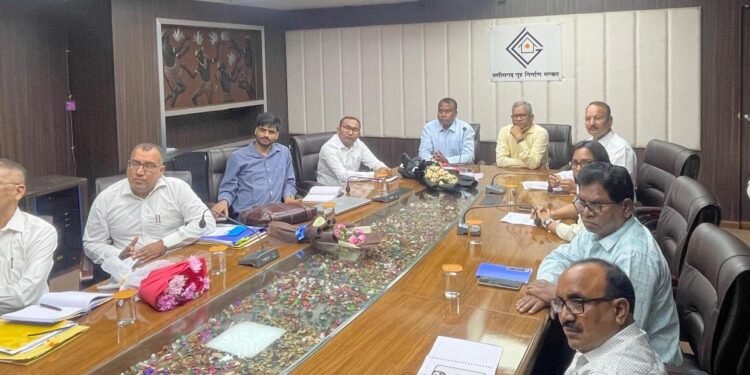 झारखंड राज्य आवास बोर्ड की 6 सदस्यीय टीम छत्तीसगढ़ पहुंची, आवासीय योजनाओं और प्रक्रियाओं का करेगी अध्ययन