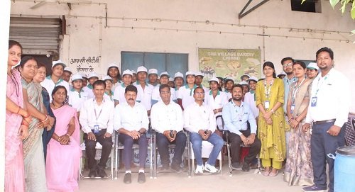 कलेक्टर ने आरसेटी का किया निरीक्षण