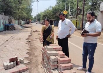 जवाहर नगर में पेवर ब्लाक निर्माण की गुणवत्ता पर महापौर सख्त